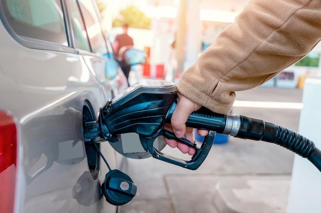 How much does it cost to fill a helicopter gas tank? 