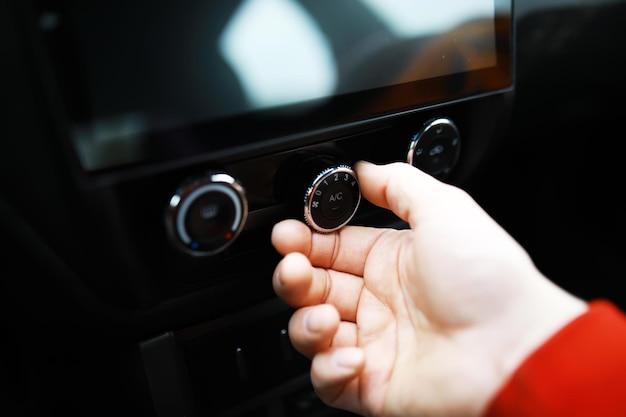 How much does it cost to replace a transmission in a Honda Accord? 