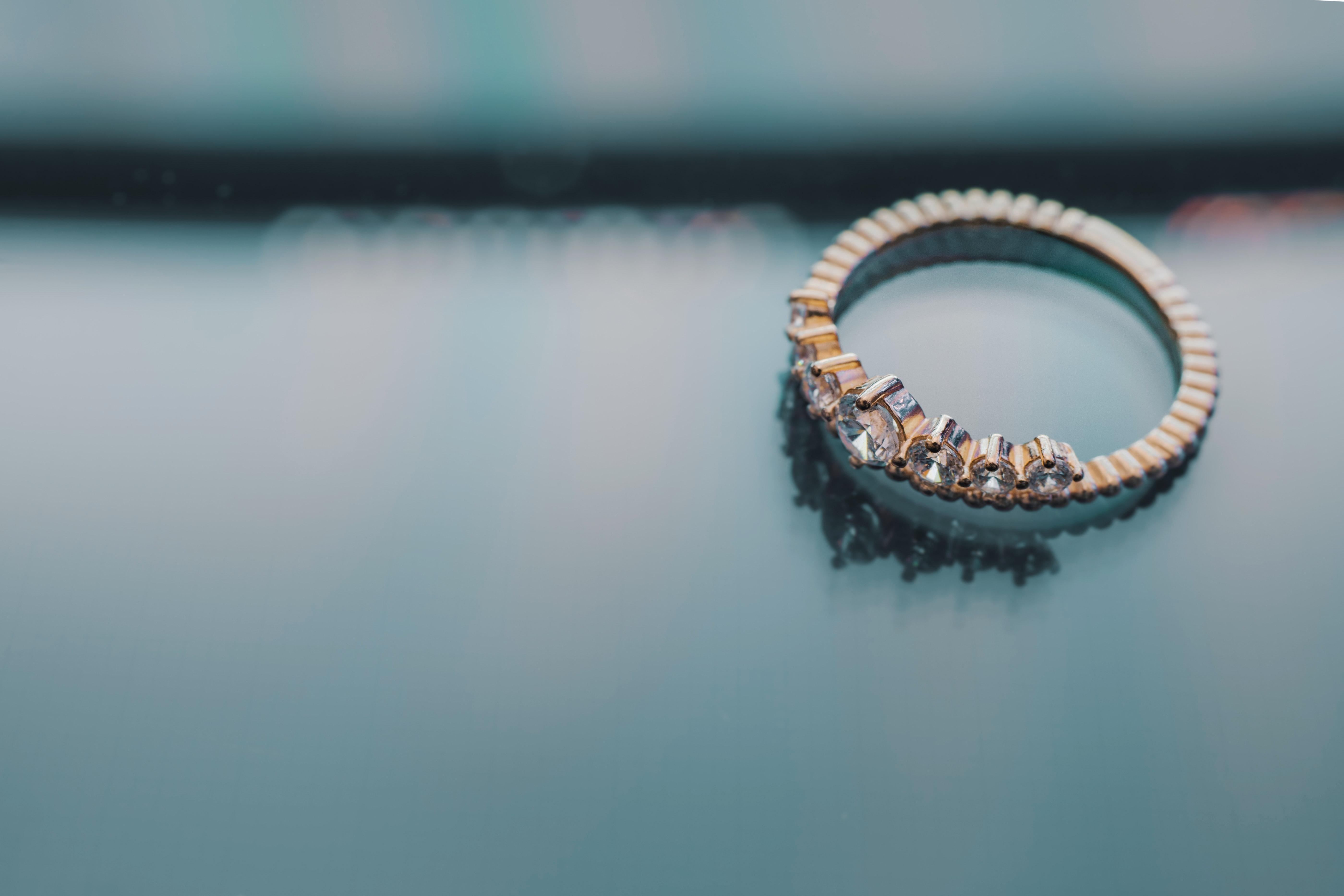 How much is a 3/4 carat diamond worth? 