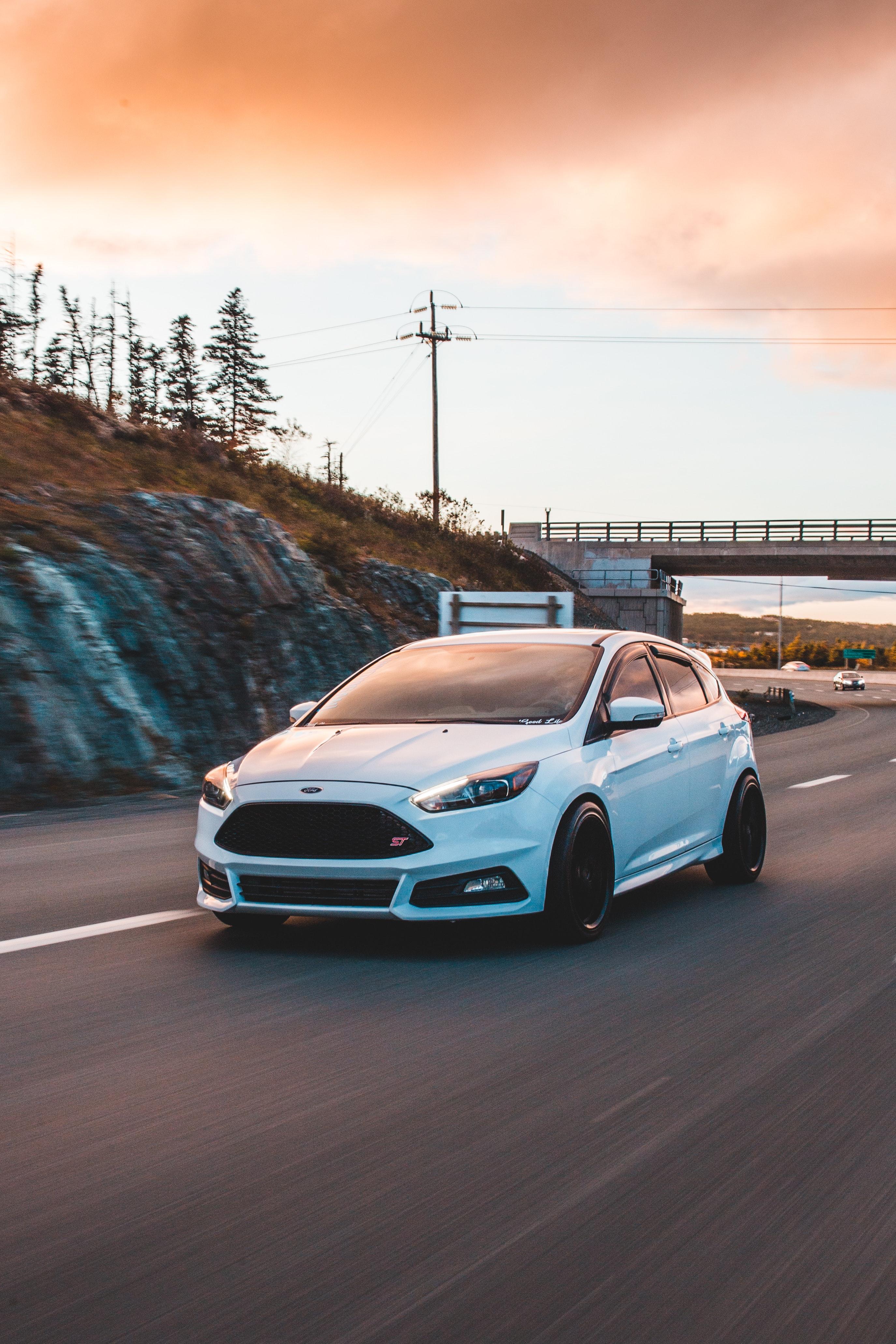 How much is it to replace a Ford Fiesta windscreen? 