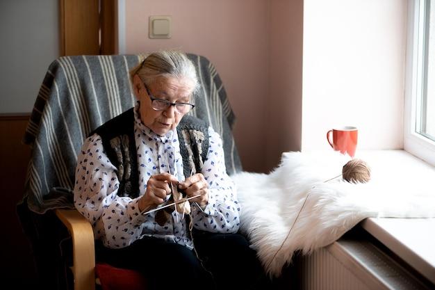 How much money do nursing home owners make? 