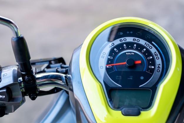 How much petrol does a helicopter use per km? 