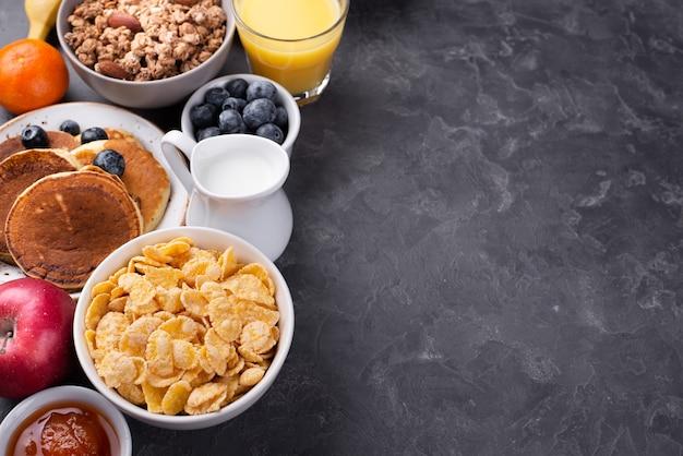 How much saturated fat is in a glazed donut? 
