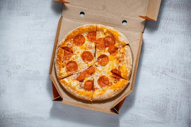 How much sodium is in a Dominos pizza? 