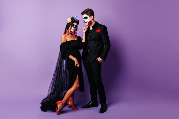 How does tango music reflect the essence of tango dance? 