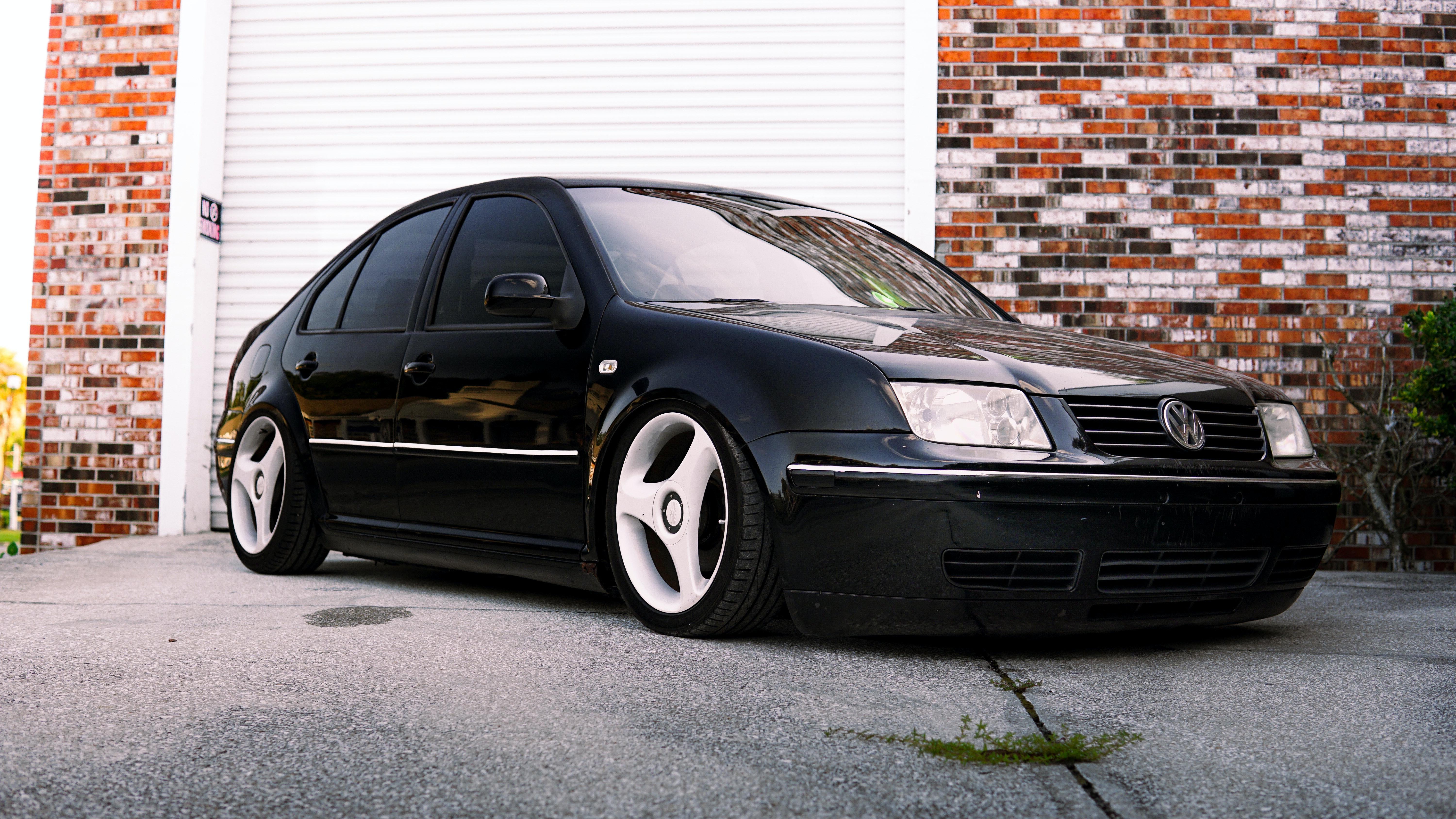 How do you change a thermostat on a Volkswagen Jetta? 