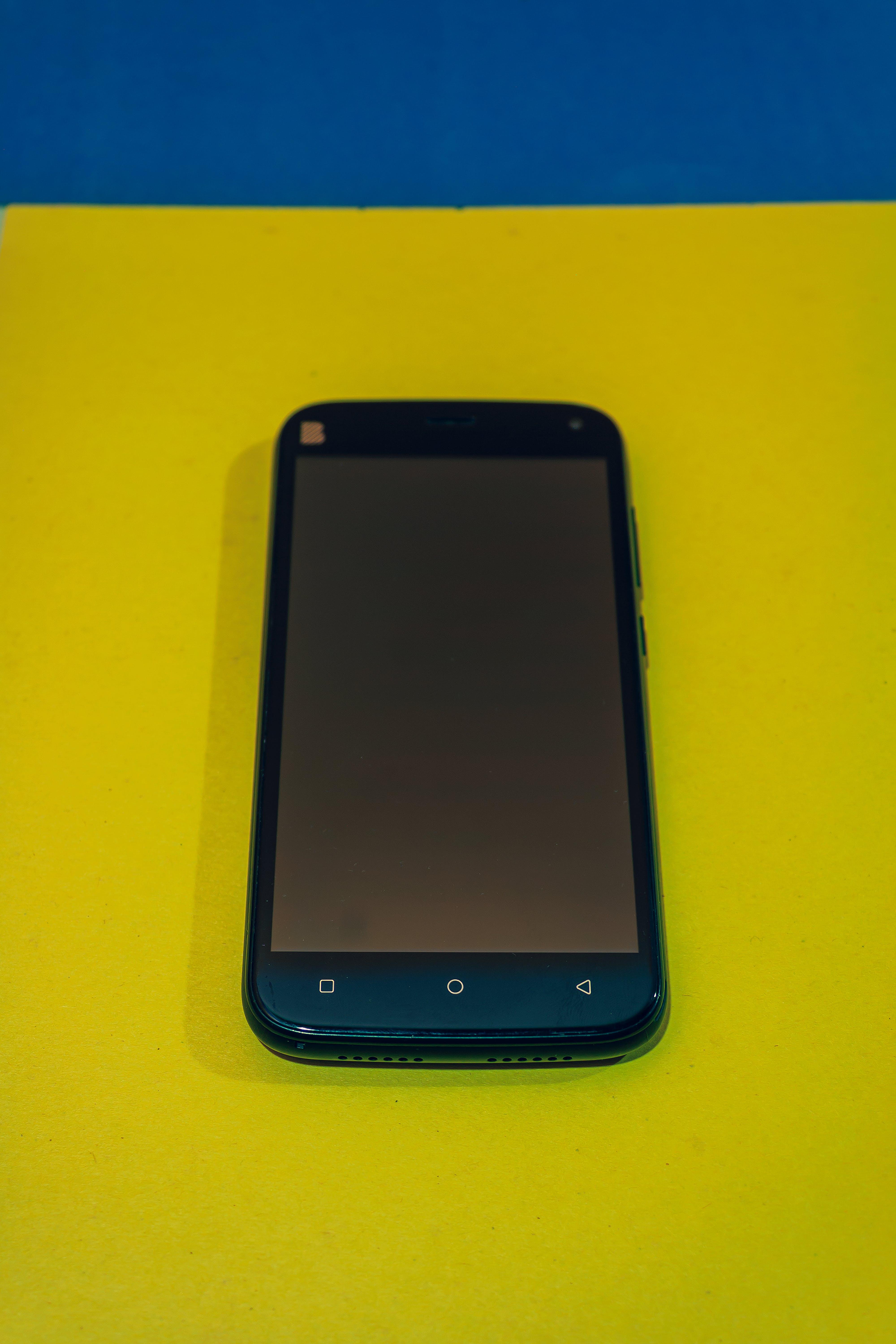 How do I change my HTC phone from Chinese to English? 