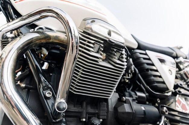 How do you read a motorcycle engine number? 