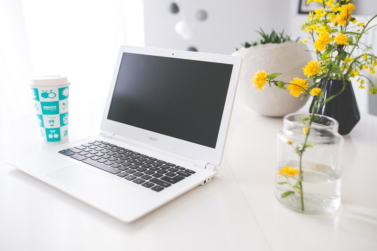 How do I get free Chromebooks for students? 