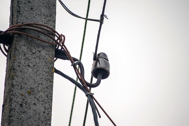How do I get my Spectrum cable box to work? 