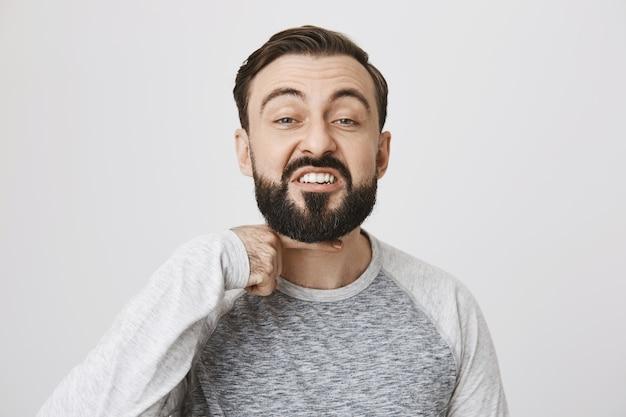 How do you heal a cut in your throat? 