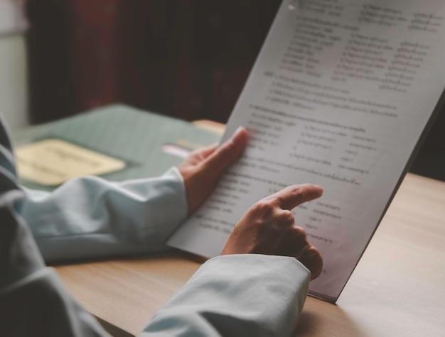 How do you put notary on resume? 