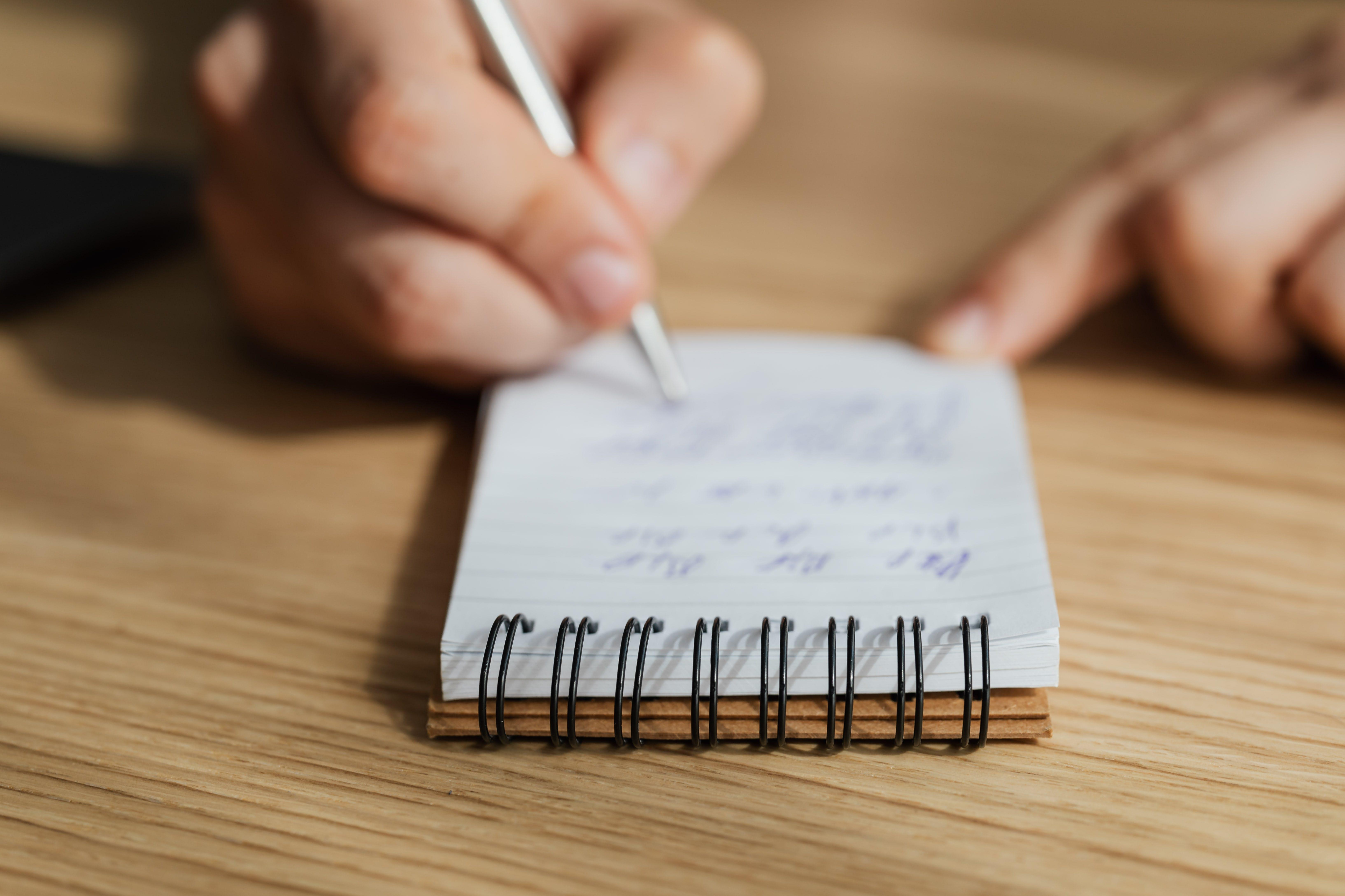 How do you do Chapter 4 in quantitative research? 