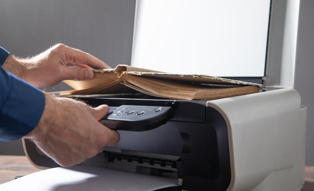 How do I print photos on my Canon printer? 