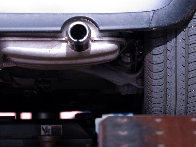 How do you replace an exhaust back box? 
