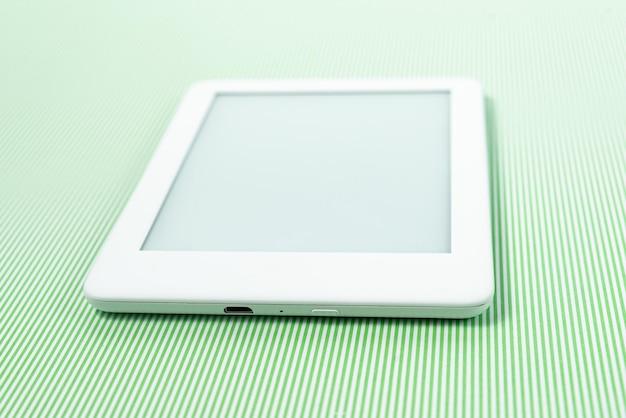 How do I take notes on my kindle fire? 