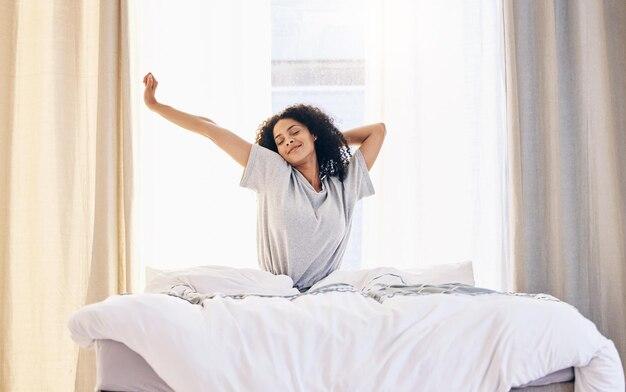 How do I wake up my monitor from sleep mode? 