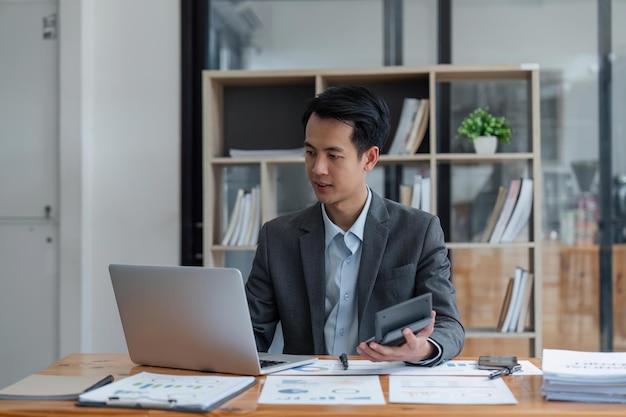 How do I write a personal statement for an admin job? 