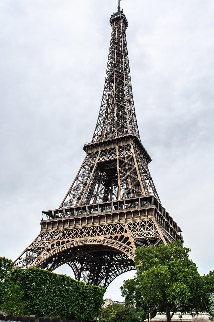 How would you describe Paris France? 