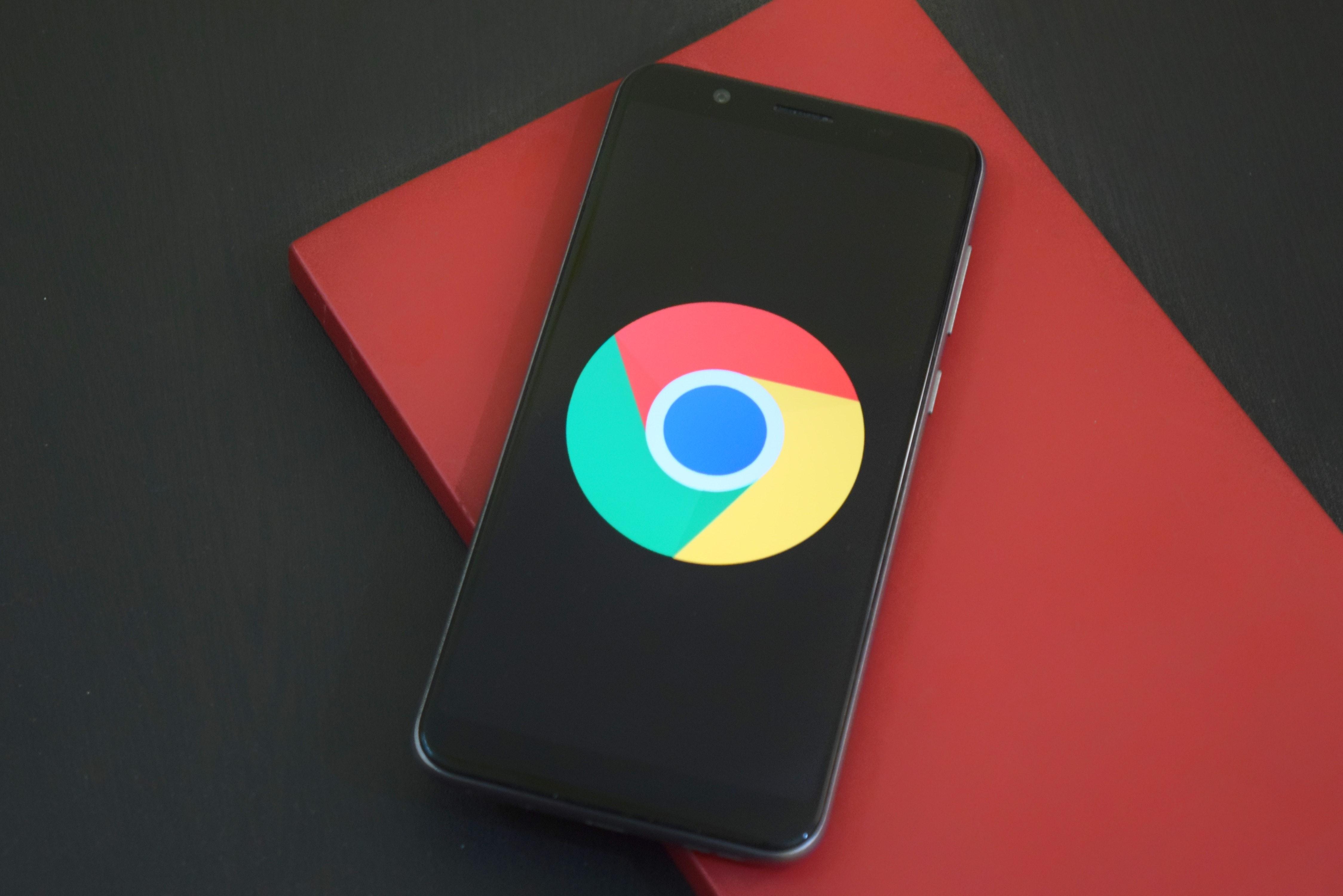 Can you drag a picture into Google? 
