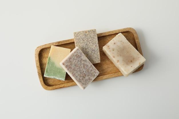 Is Dove soap made with lye? 