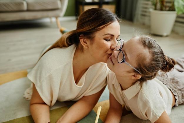 Is Downs Syndrome sex linked or autosomal? 