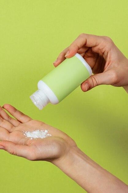 Is it bad to put baby powder on your hair? 