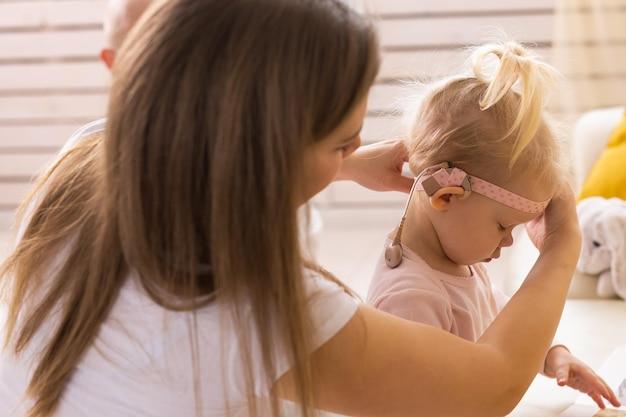 Is it bad to put baby powder on your hair? 