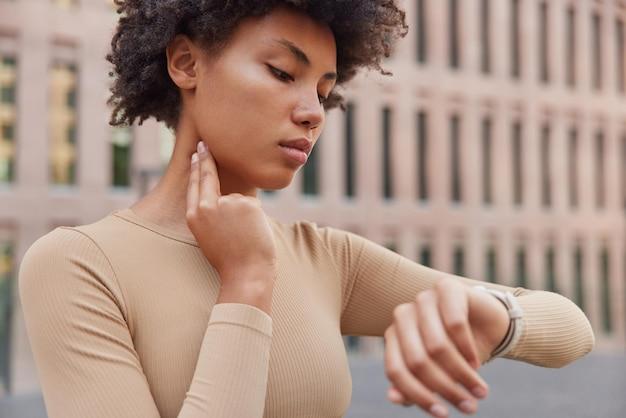 Is it normal to see Pulse in neck? 
