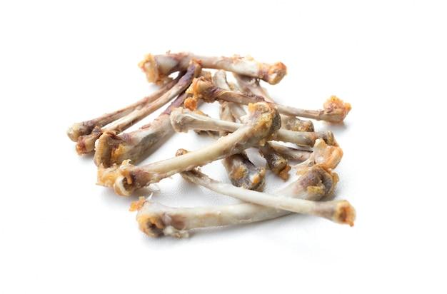 Is it OK to eat the inside of a chicken bone? 