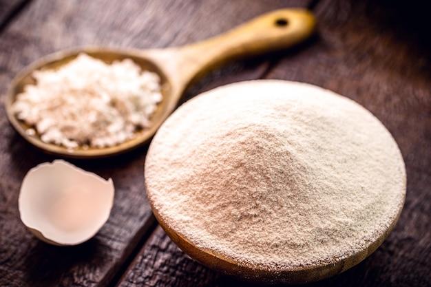 Is there a gluten free alternative to semolina? 