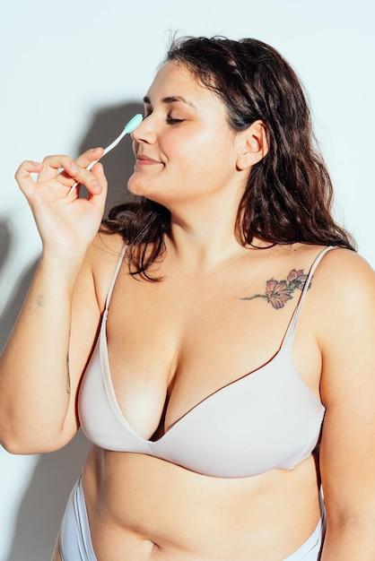 Is there a size F bra? 