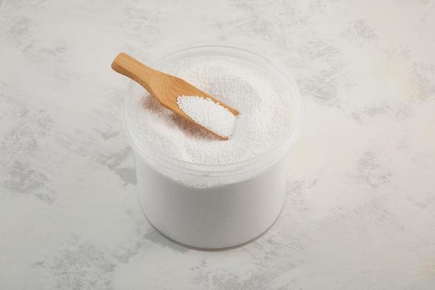 Is there sodium benzoate in Diet Coke? 