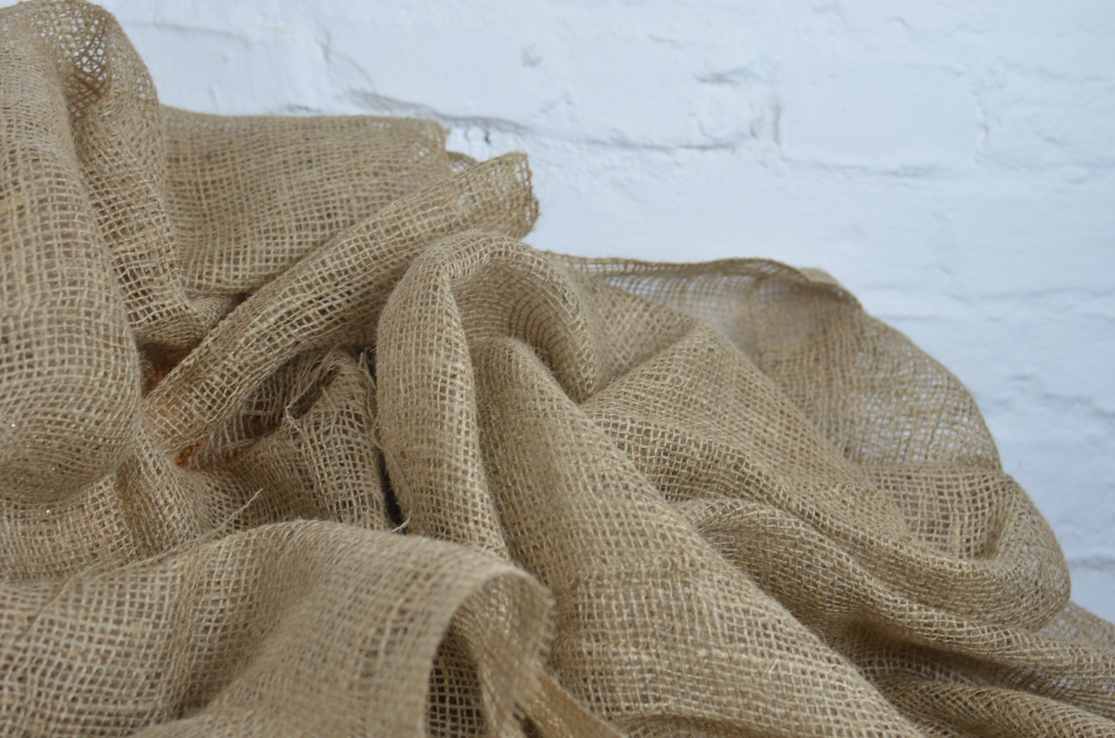 Is woven fabric good for summer? 