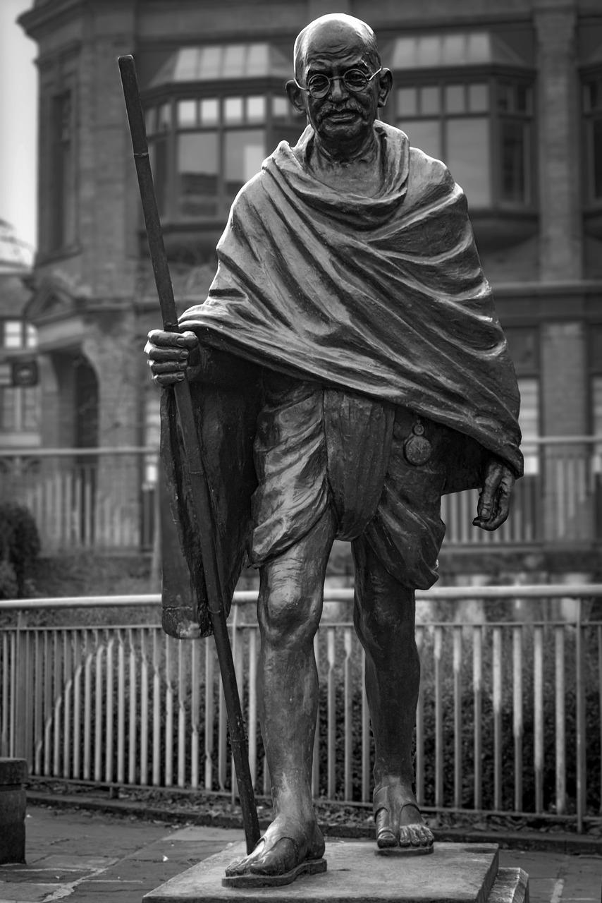 How does Mahatma Gandhi inspire us? 