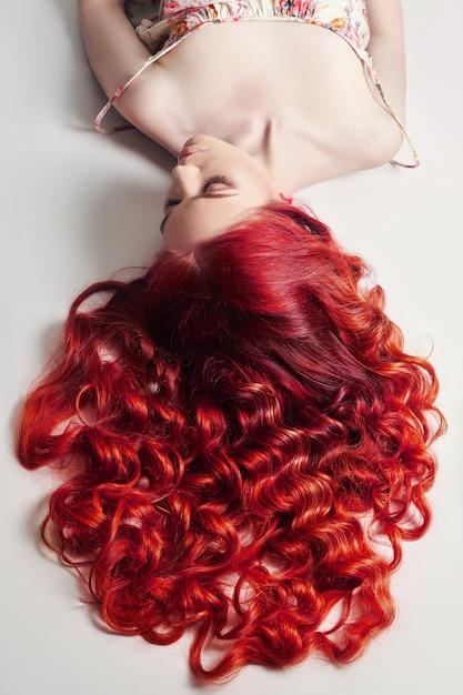 What happens if you mix purple and red hair dye? 