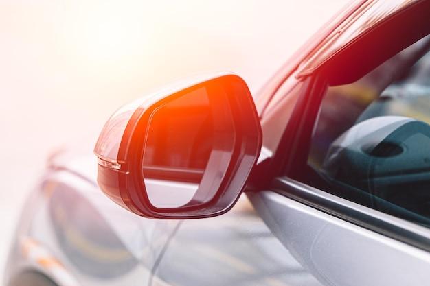 How do you replace a wing mirror on a Ford Fiesta? 