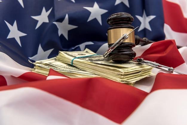 What are the differences between the Roman Republic and the US government? 