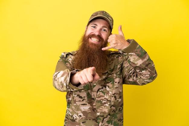 What was Si Robertsons job in the military? 
