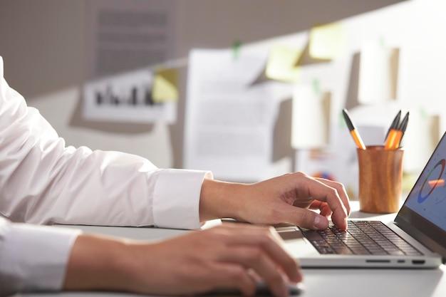 How do you write a personal statement for a teaching assistant? 