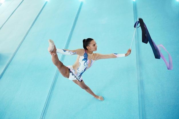 What is the average weight for a gymnast? 