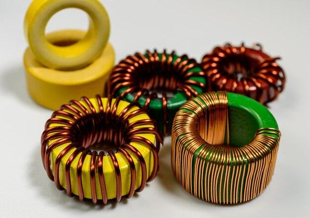 Why iron and ferrite-core inductors are more efficient than air core inductor? 