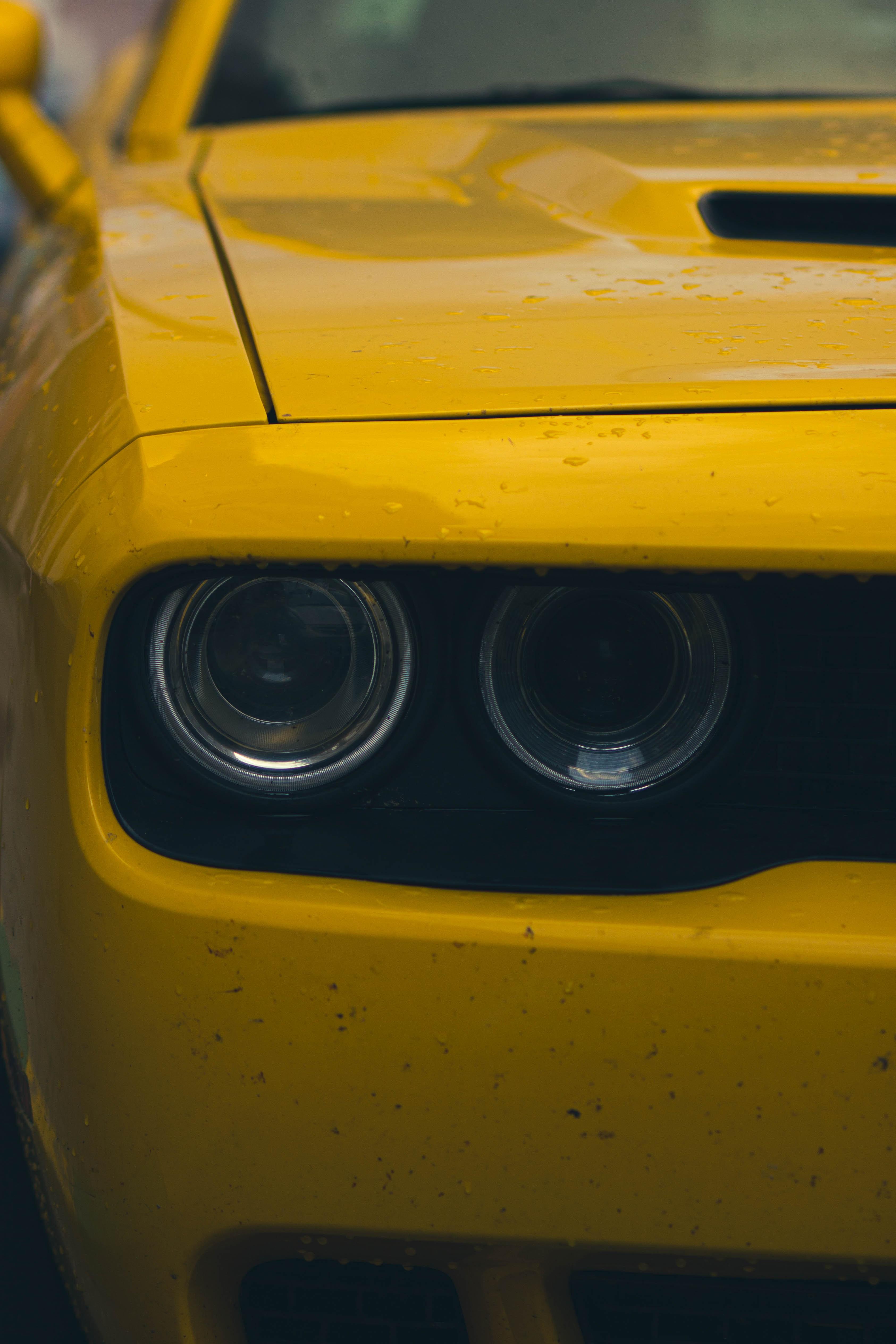 What gas does a 2013 Dodge Challenger take? 