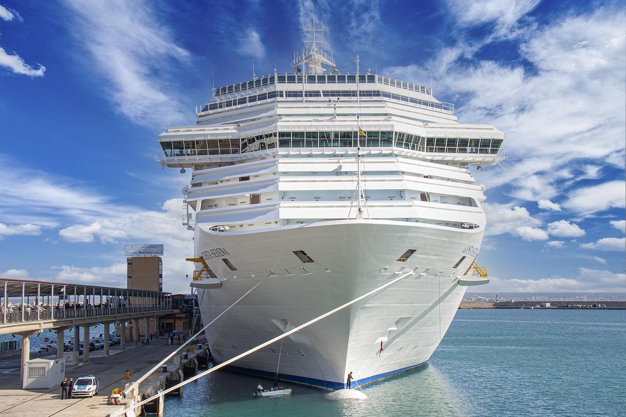 What is the closest cruise port to Indiana? 