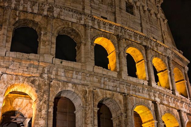 What were the main weaknesses of the Roman Empire? 
