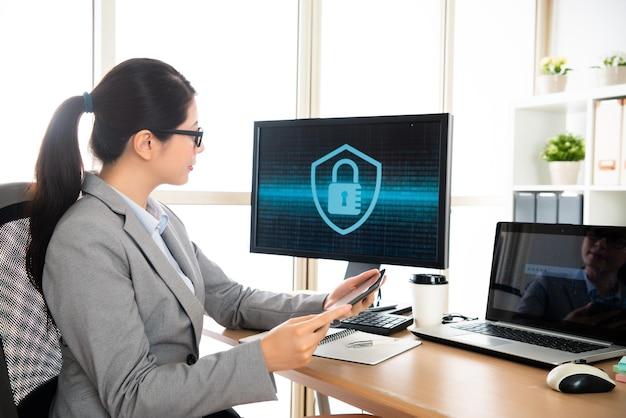 What is the easiest job in cyber security? 