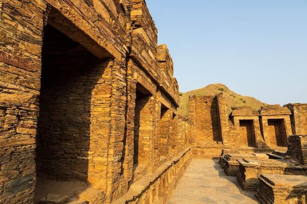 What are the importance of historical monuments? 