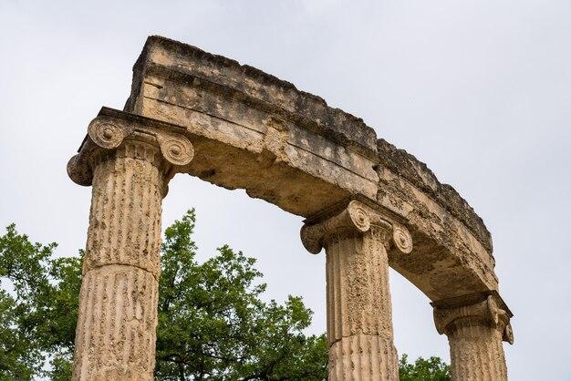 How are the ancient Olympics similar to the Olympics of today? 