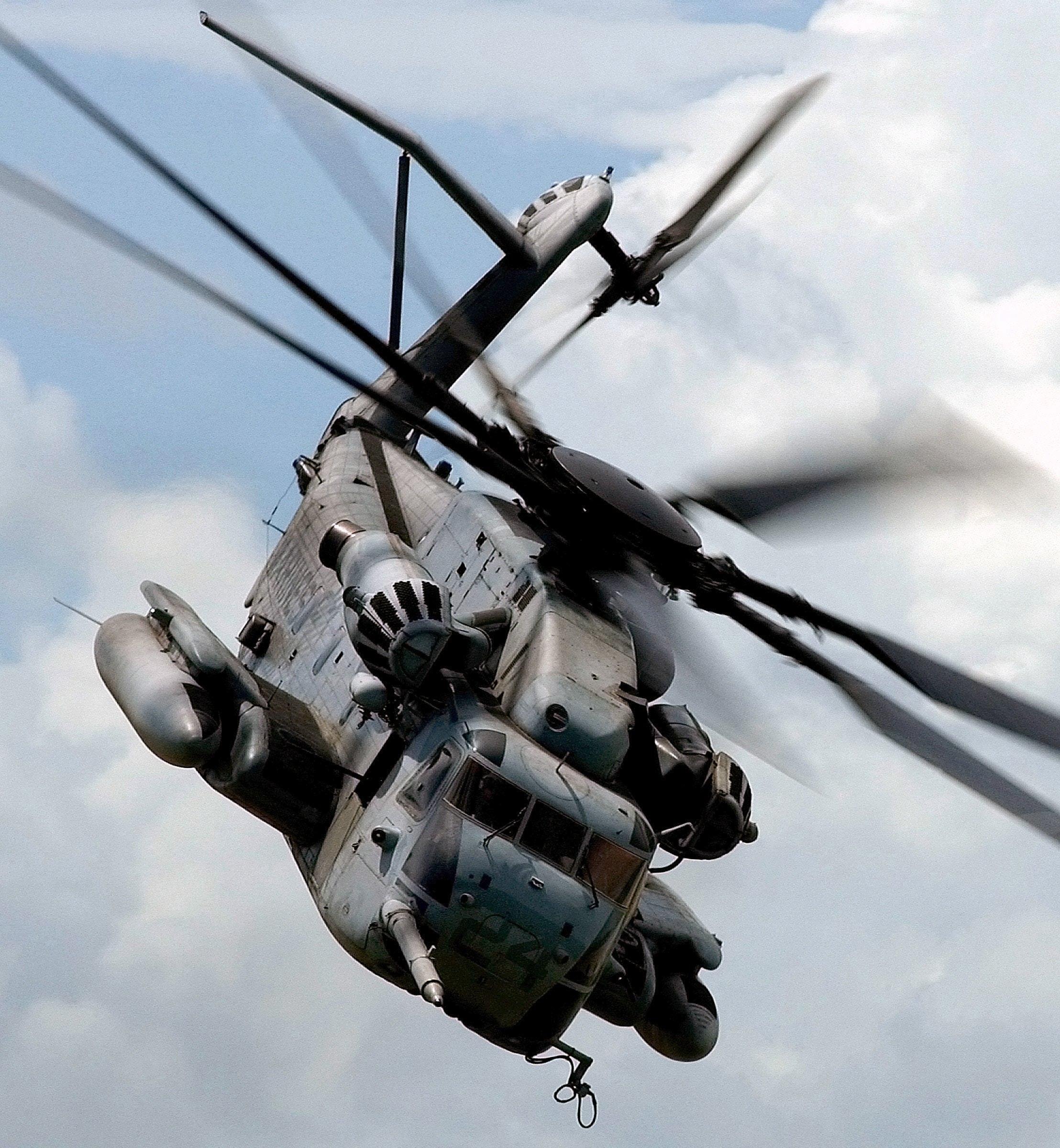 What materials are used to make a helicopter? 