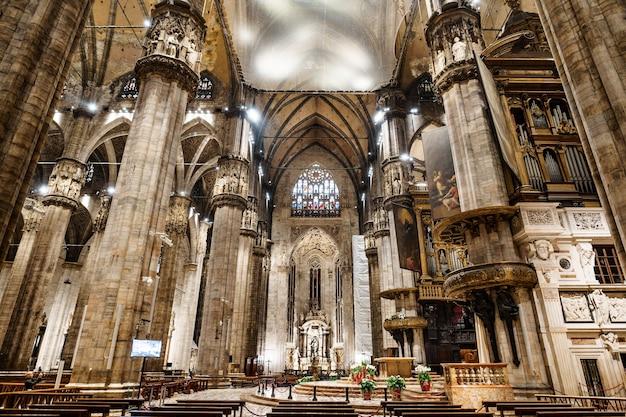 What is the moral of the story cathedral? 